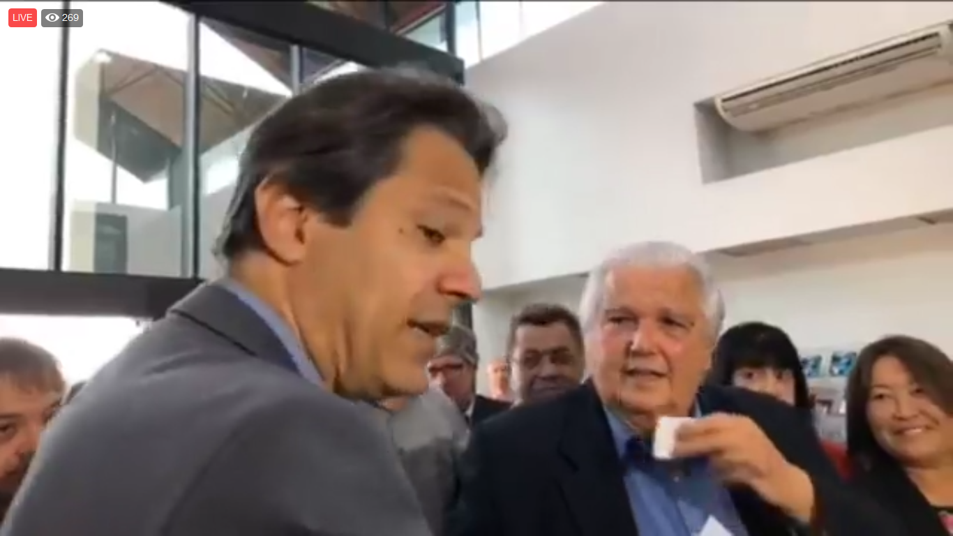 Assista: Haddad visita Centro de Monitoramento de Desastres