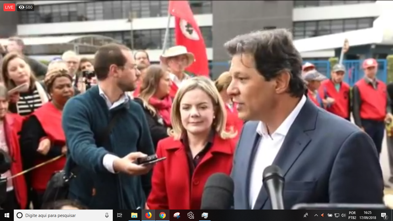 Assista: Fernando Haddad dá entrevista após visitar Lula