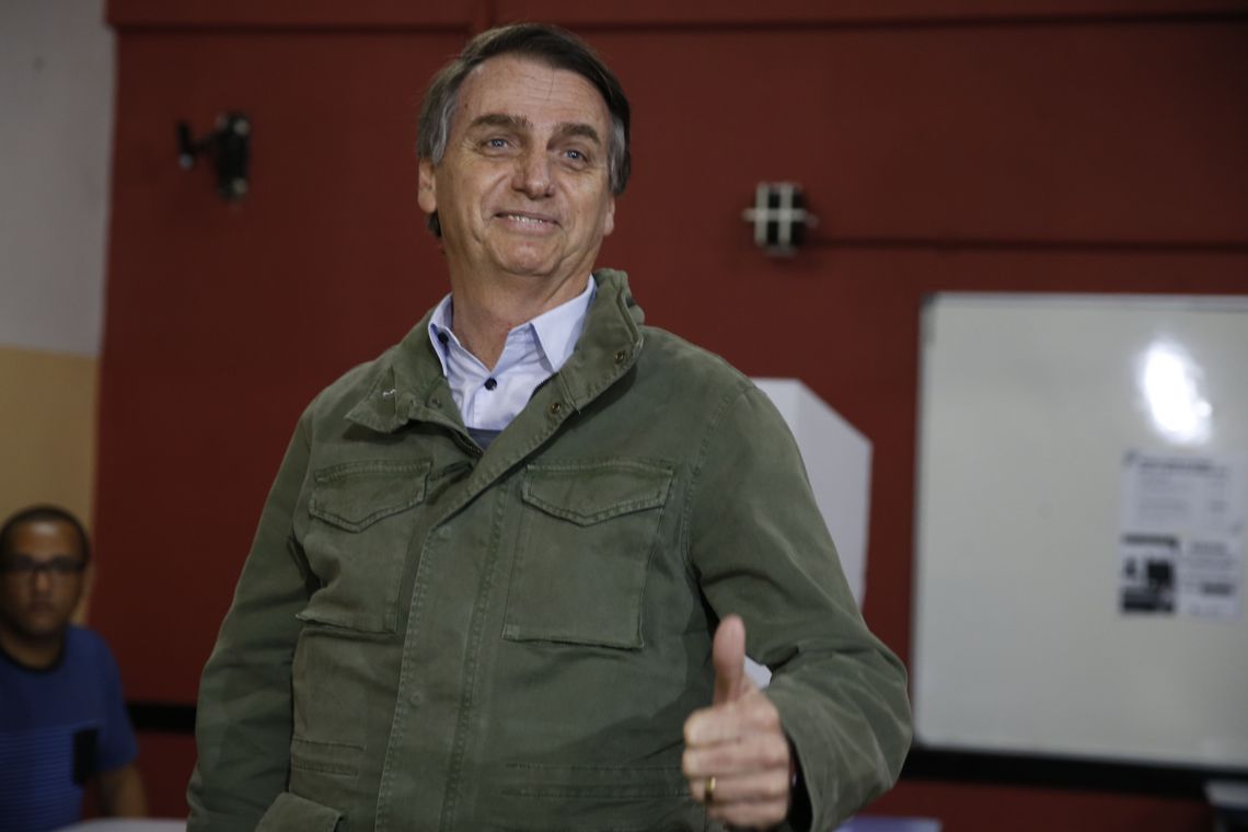 83,7% dos eleitores de Bolsonaro acreditaram em farsa do “kit gay”