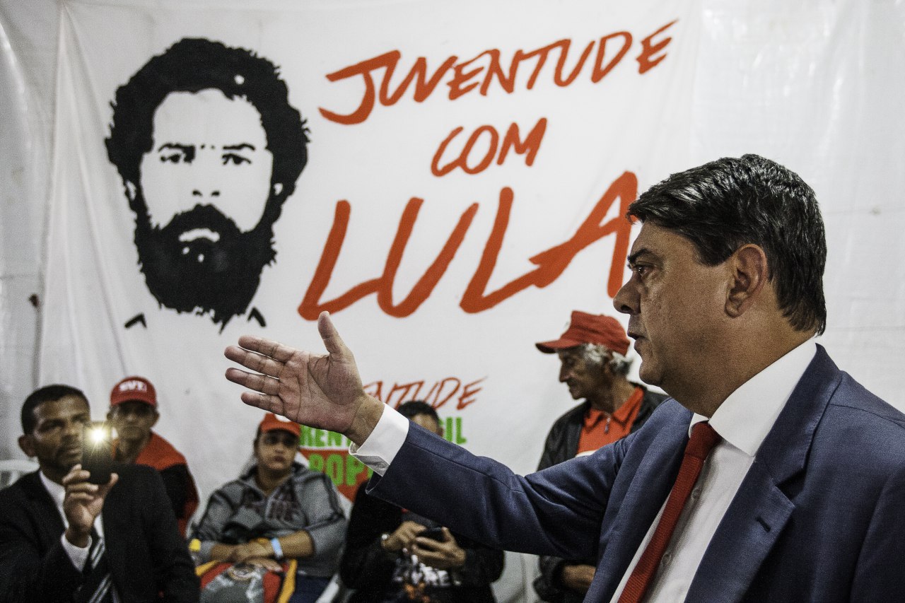 Lula: Caminho para vencer é mostrar legado e levar povo às ruas