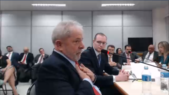 Lula dá aula a procurador que tentou pressioná-lo em depoimento