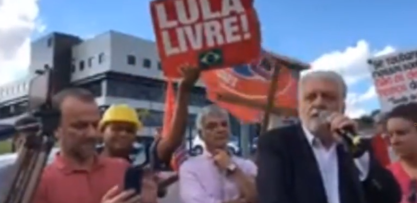 Assista: Ato na Vígilia Lula Livre em Curitiba