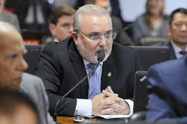 Entrada do Brasil na OCDE será discutida no Senado