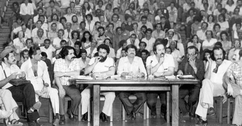 PT: 39 anos de vínculos profundos com o povo e com a construção da democracia no Brasil