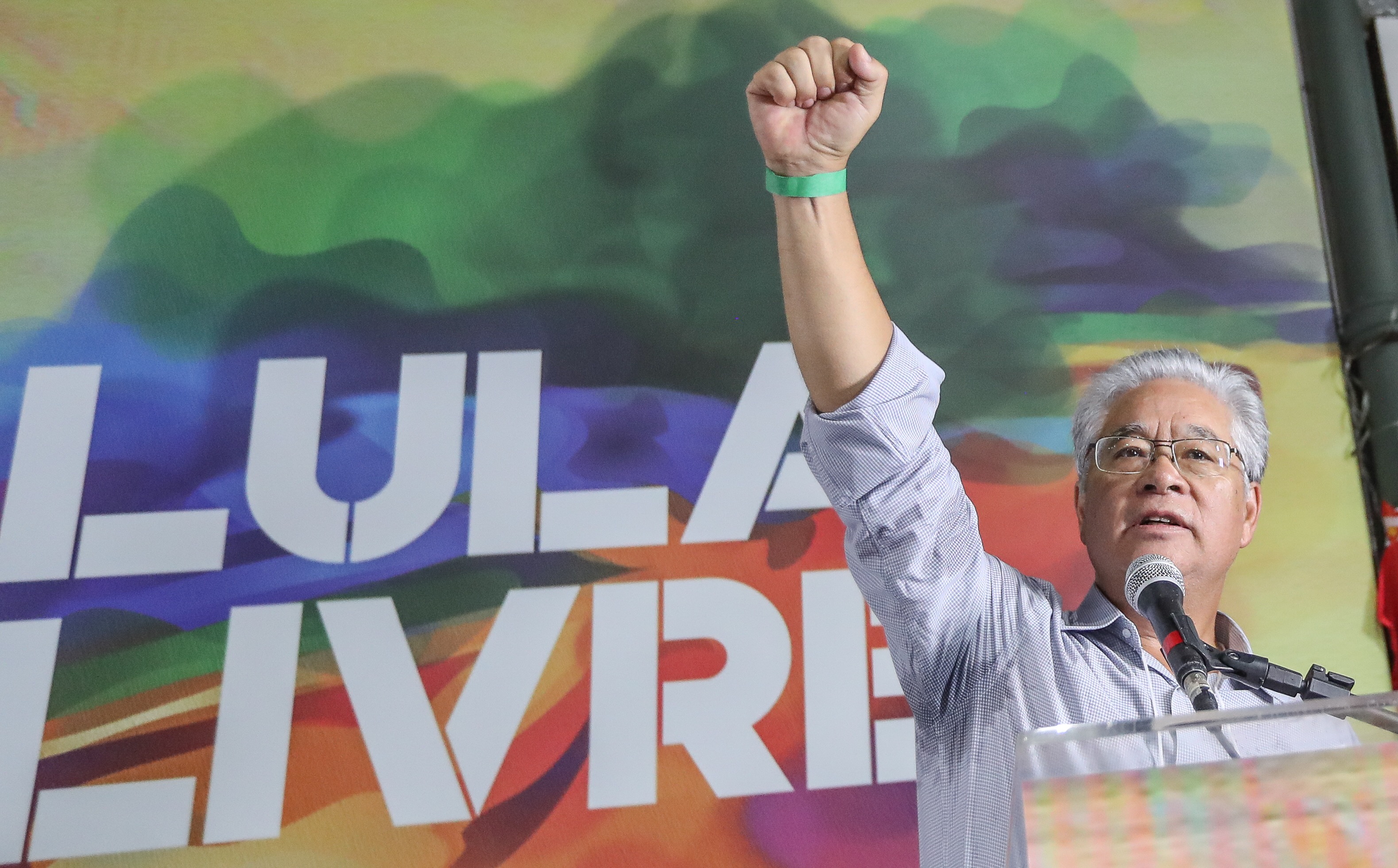 Lula pede organização para impedir desmonte do Brasil, diz Okamotto