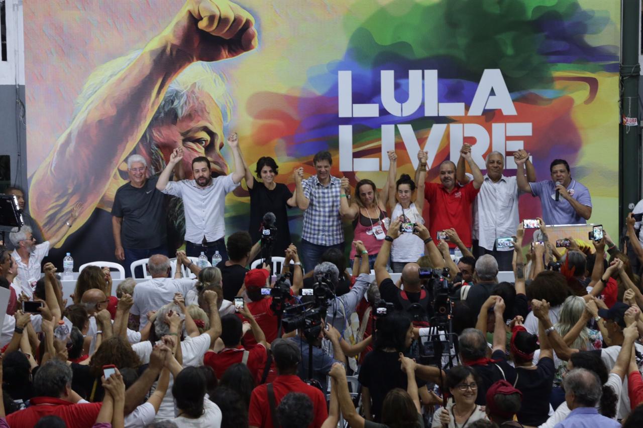Ativistas de todo Brasil relançam campanha pela liberdade de Lula