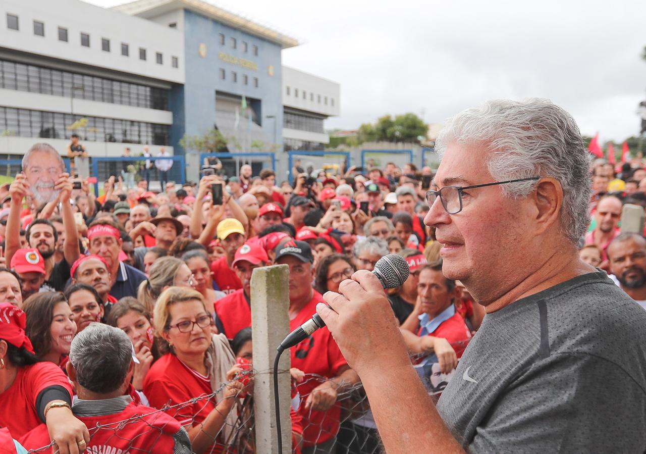 Vídeo: ex-senador Requião diz que “Lula é culpado da sua inocência”