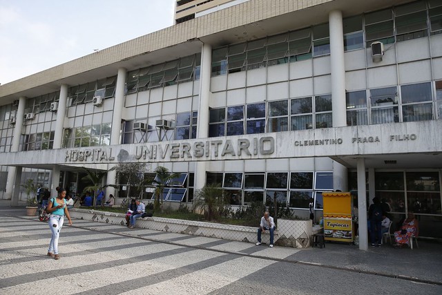 Corte de bolsas poderá interromper pesquisas sobre câncer, dengue e HIV no Rio