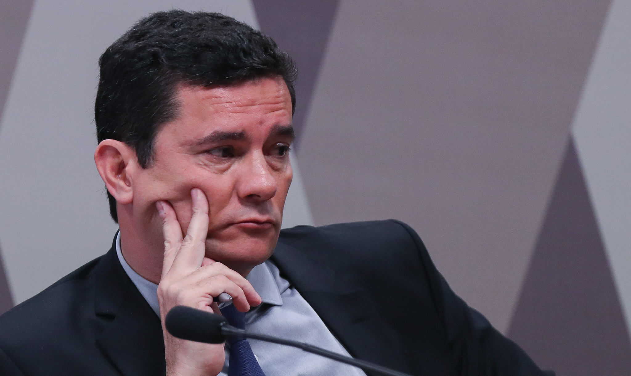 Conversas entre Moro e Guedes antes das eleições evidenciam suspeição