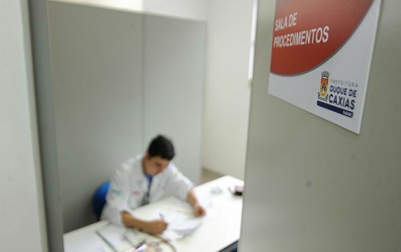 Após saída de cubanos, governo não supre demanda de médicos