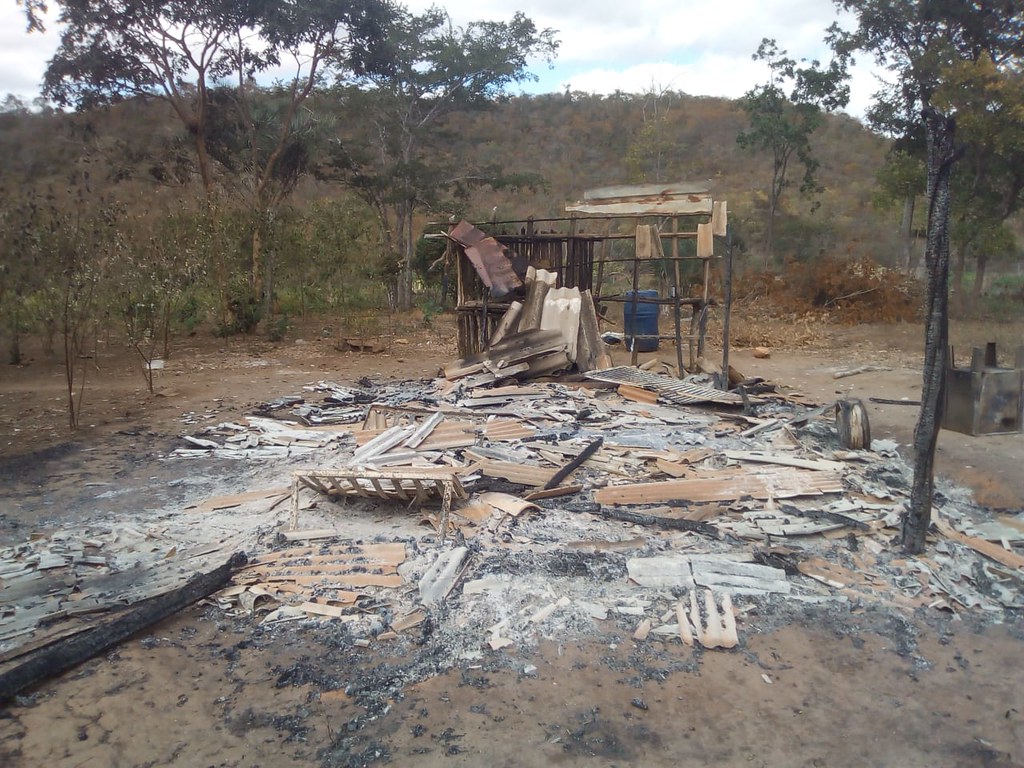 Acampamento do MST com 30 famílias é atacado no Norte de Minas Gerais
