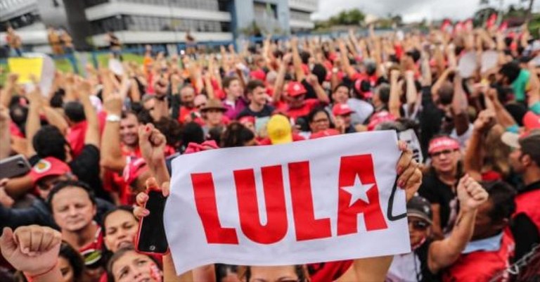 Baixe aqui os materiais de redes do 7º Congresso Nacional do PT – Lula Livre