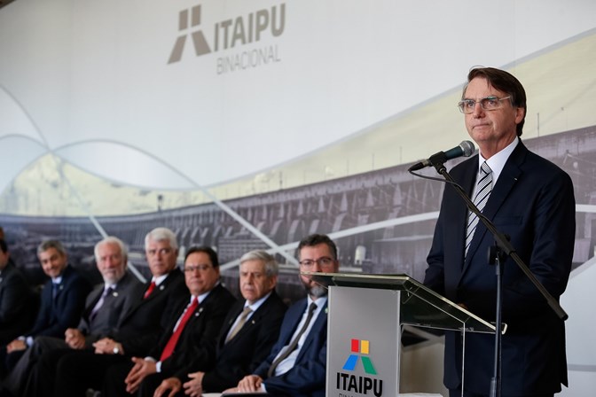 Ministros de Bolsonaro devem explicar na Câmara escândalo de Itaipu