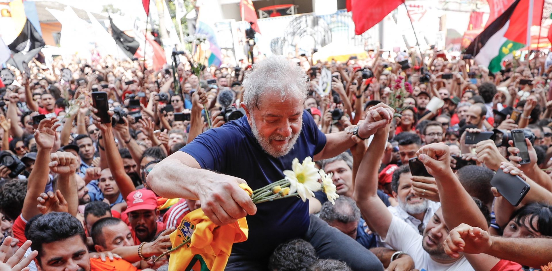 Lula: quero limpar meu nome para ajudar a reconstruir a confiança do Brasil no governo