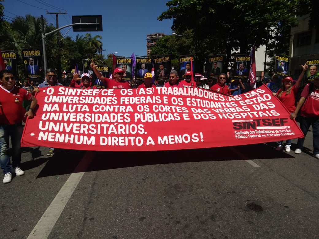 A educação e a resistência democrática: o mundo está de olho no Brasil