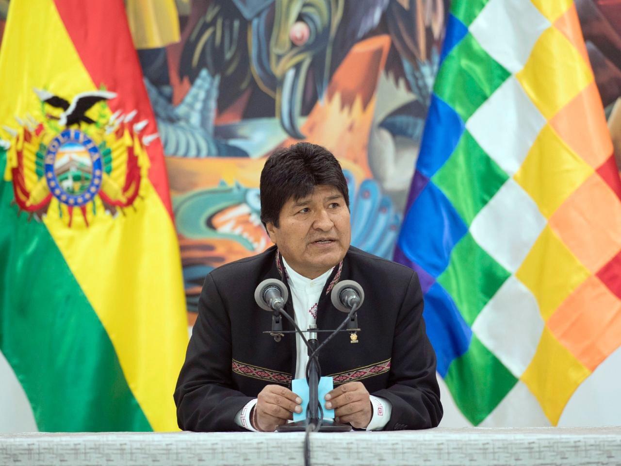 Evo Morales é reeleito presidente da Bolívia no 1º turno das eleições