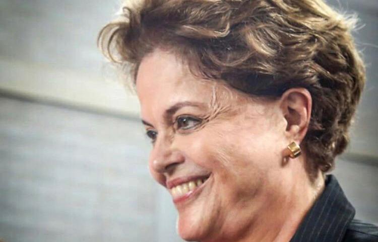 Nota de Solidariedade à Presidenta Dilma