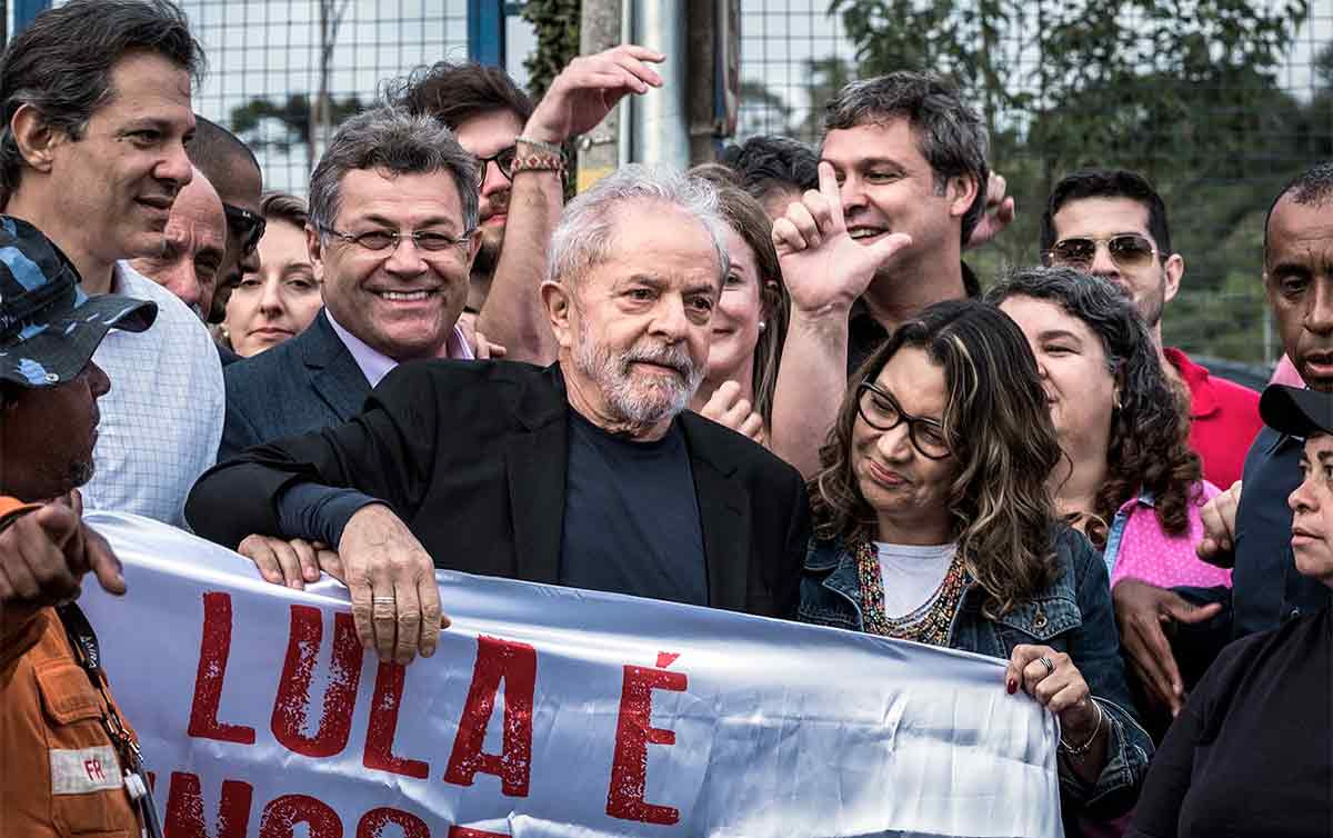De Lula para o povo: vocês foram o alimento que eu precisava para resistir