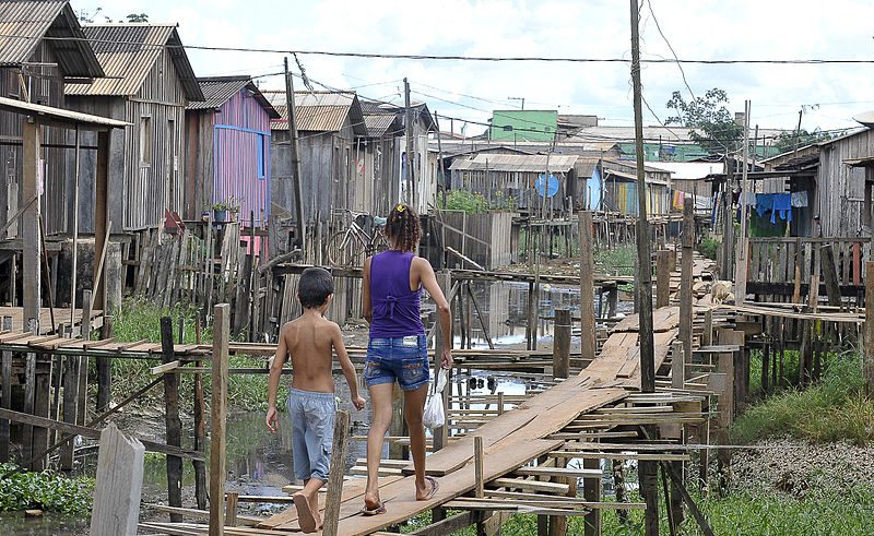 Índice de Desenvolvimento Humano do Brasil vai de mal a pior, diz pesquisa