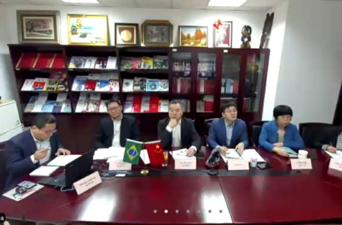 CUT e Centrais recebem apoio do movimento sindical da China para vacina