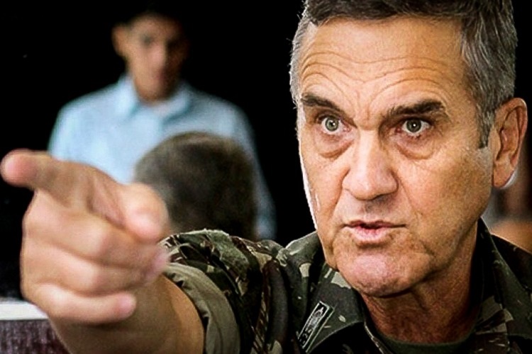Autoridades militares terão de explicar tuítes do general Villas Bôas
