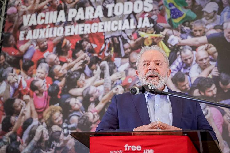 Presidente Lula articula vinda de vacina e insumos de Rússia e China