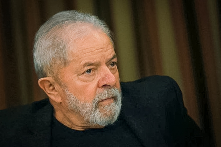 Lula: “Bolsonaro não se preocupa com a Covid nem com a economia”
