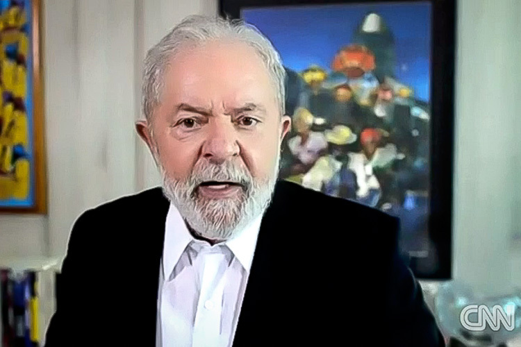 Lula: “É preciso convocar o G-20 para garantir vacina a todos”