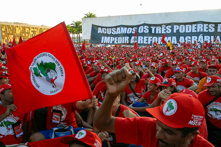 PT repudia ataques bolsonaristas ao MST na Bahia