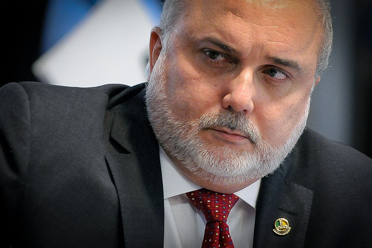 Prates: Com governo Bolsonaro, Petrobras está indo para o abismo