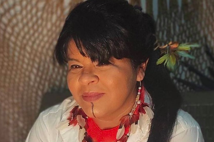 Sonia Guajajara denuncia perseguição pela Funai e recebe apoio de Lula