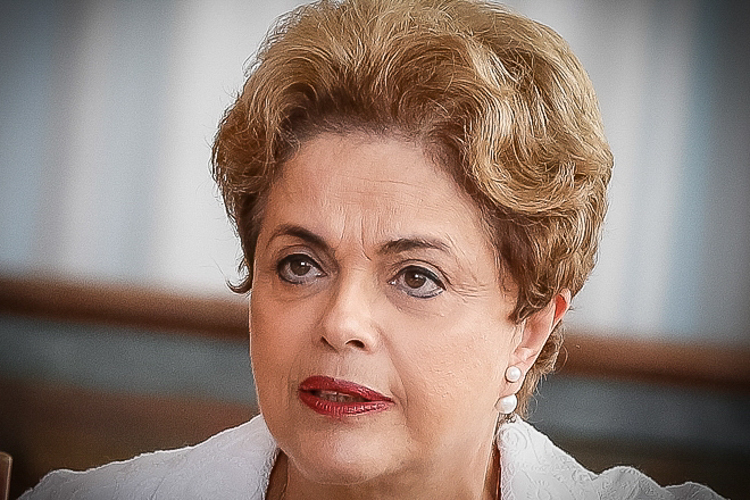 Dilma: “Privatização da Eletrobras é assalto completo ao povo brasileiro”