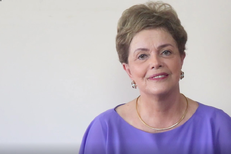 Dilma Rousseff faz pronunciamento às mulheres no oito de março