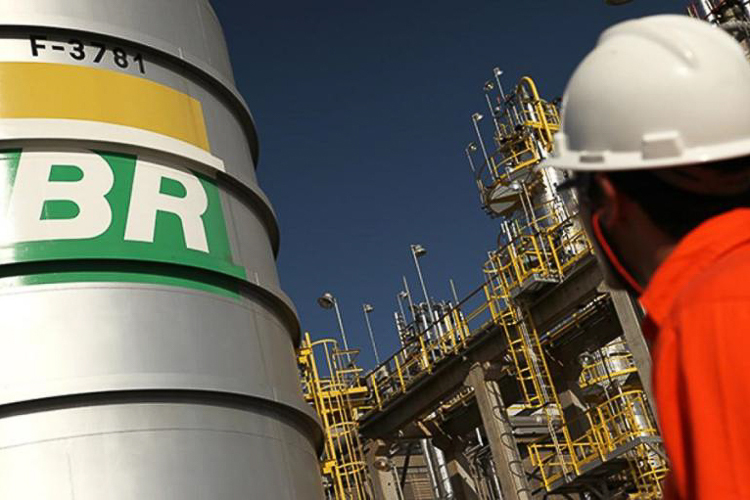 Petrobrás precisa voltar a pensar no Brasil, e não só nos acionistas