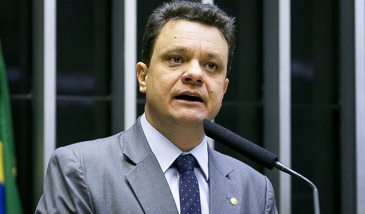 Odair Cunha: Banco Central sabota os interesses nacionais
