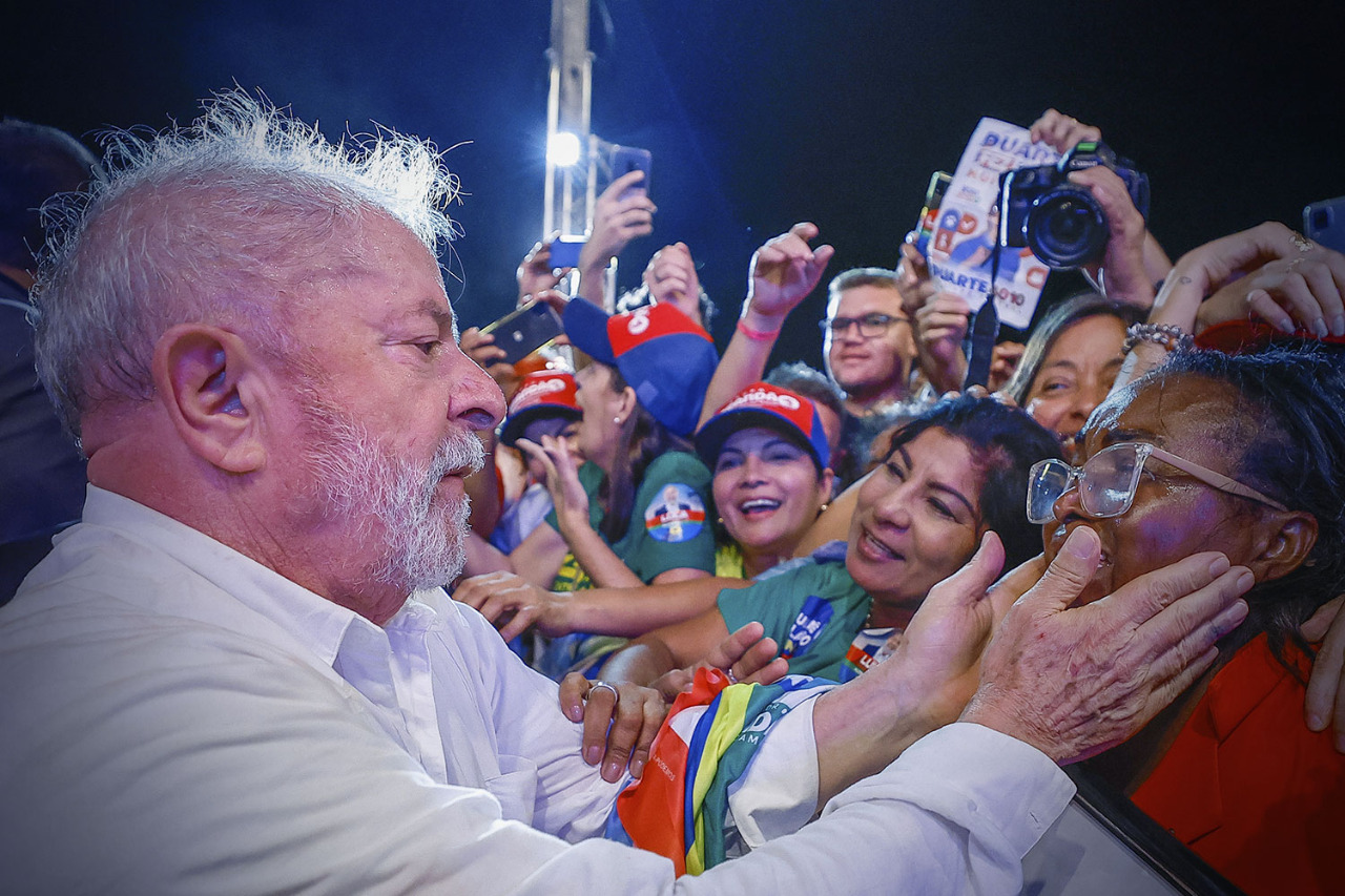 Para Lula, a recuperação econômica começa pelas mulheres