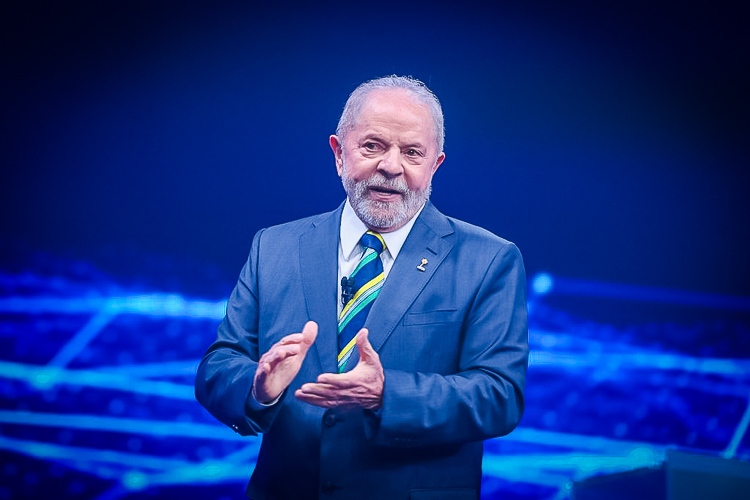 Lula: Brasil quer um governo sério, cuidando do povo, não um biruta mentiroso