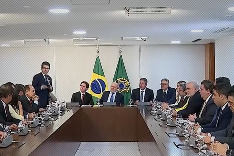 Lula: “Qualquer gesto que contrarie a democracia brasileira será punido dentro da lei”