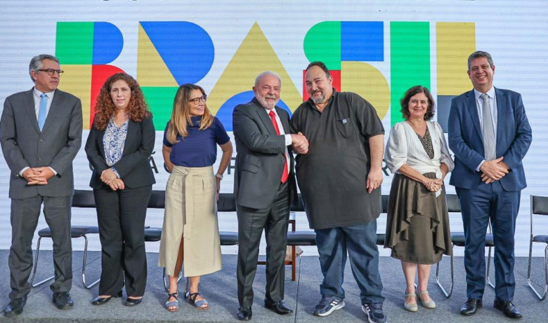 Após 20 anos de luta, agentes comunitários se tornam profissionais da Saúde