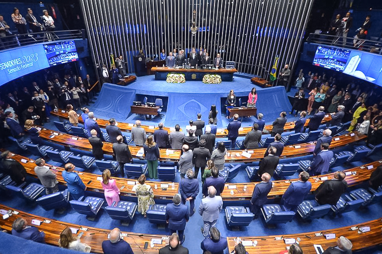 Eleições do Senado e Câmara: defesa da democracia derrota bolsonarismo