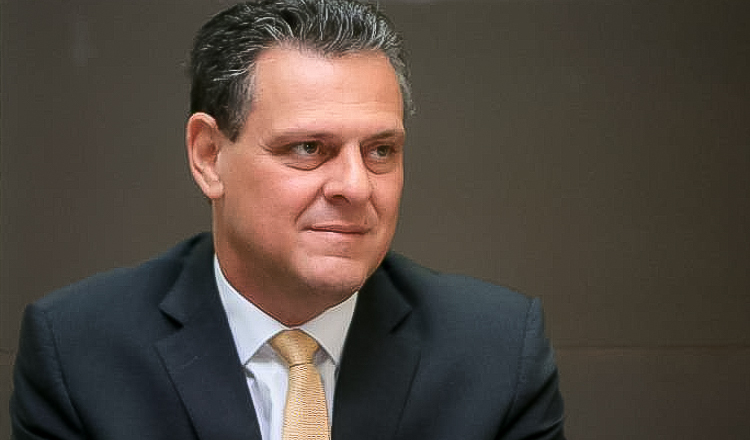 Taxa de juros do BC é “irresponsável”, segundo Ministro da Agricultura