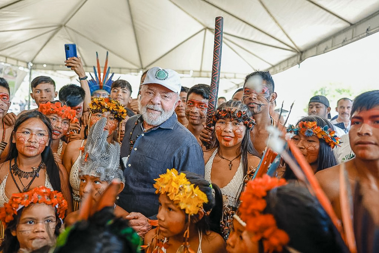A indígenas, Lula promete retomar demarcações e apoiar produção agrícola