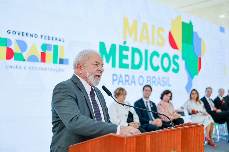 Lula relança o Mais Médicos: “Não há investimento maior que salvar uma vida”