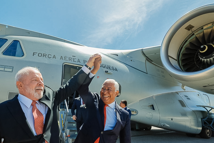 Lula expande parceria entre Embraer e Força Aérea Portuguesa