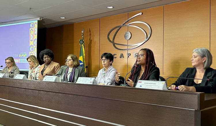 Governo Lula reinicia atividades do Conselho Nacional dos Direitos da Mulher