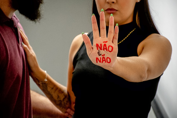 Aprovada a urgência do PL “Não é Não”, da deputada Maria do Rosário