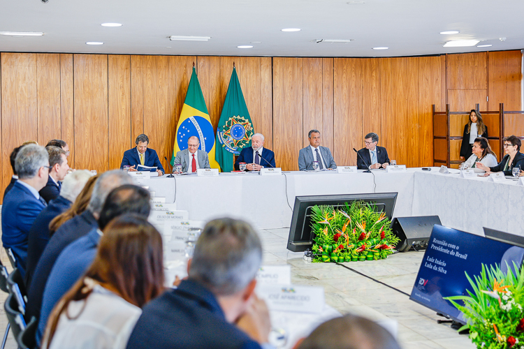 Em reunião com Lula, varejistas condenam juros extorsivos do BC de Bolsonaro