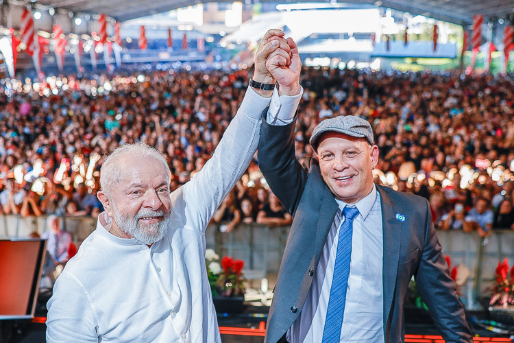 Em São Bernardo, Lula reforça compromisso com geração de emprego e políticas sociais