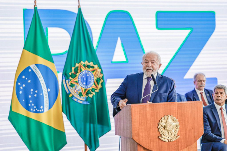 Lula institui Programa de Ação na Segurança para lutar “por um país desarmado”
