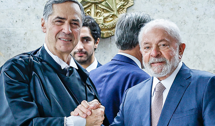 Lula participa da posse de Luís Roberto Barroso na presidência do STF